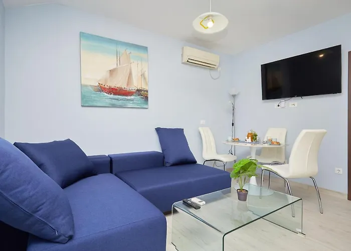 Apartments Kolorina